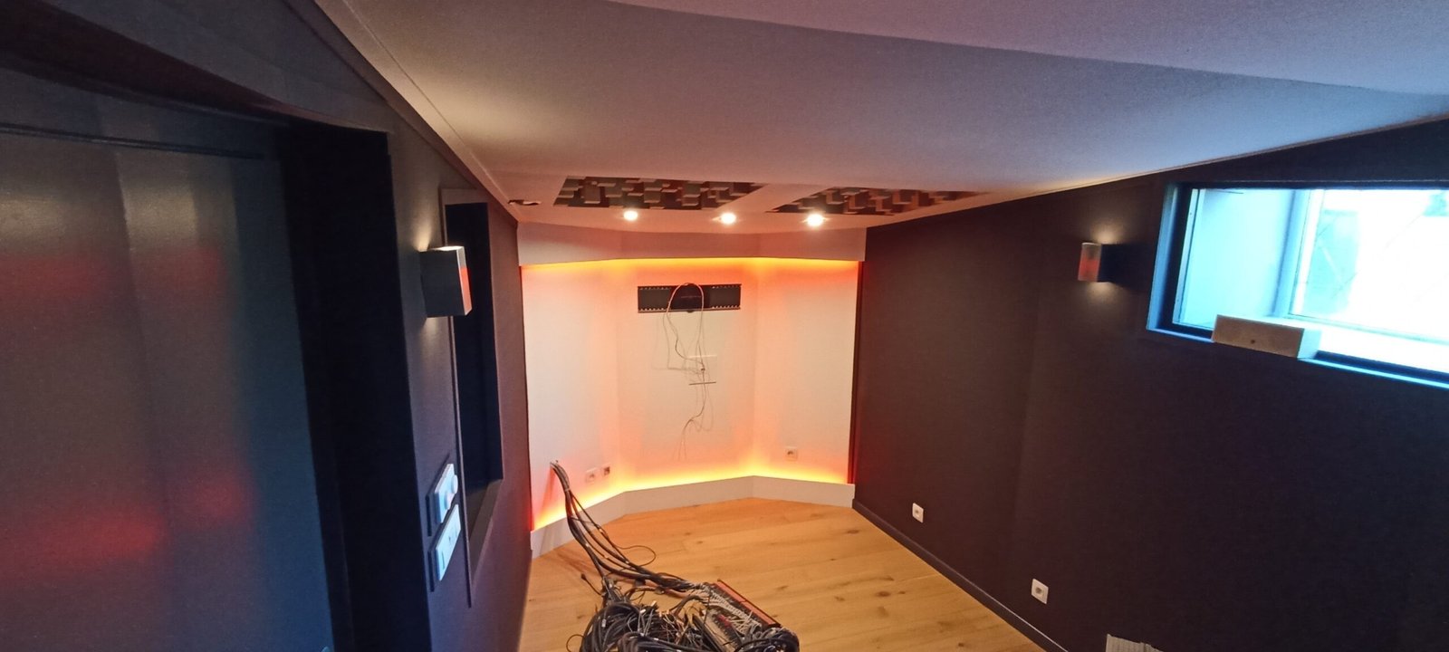 Sound Wave Studio — TAM 7